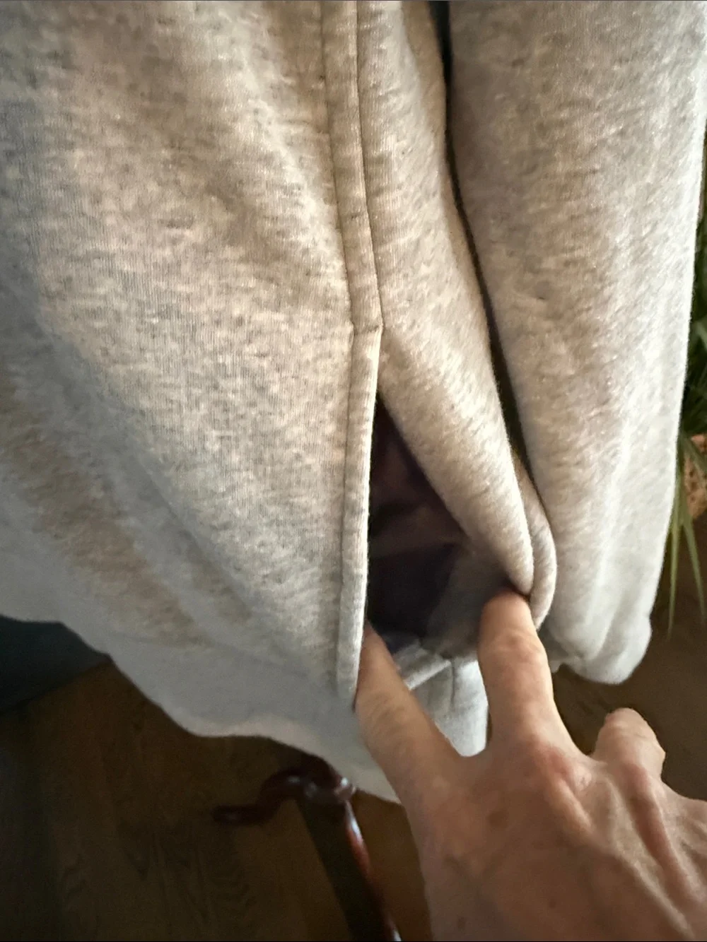Banana Republic Fleece lined Gray Crewneck Sweatshirt with pockets
